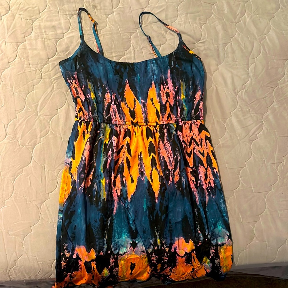 Beautiful Hurley summer dress, awesome color